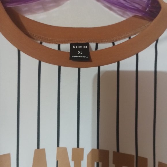 LA snapback and shirt! Great Condition! - Picture 2 of 6